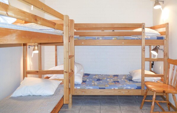 1 bedroom, travel crib, free WiFi