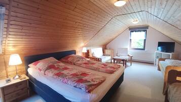 1 Schlafzimmer, Reisekinderbett, WLAN, Bettwäsche