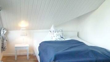 1 bedroom, in-room safe, WiFi, bed sheets