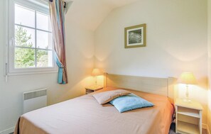 3 bedrooms, WiFi, bed sheets