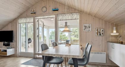 Gorgeous home in Thisted with WiFi