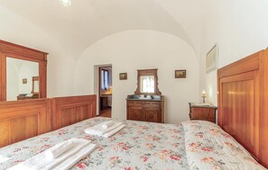 2 Schlafzimmer, Reisekinderbett, kostenloses WLAN, Bettwäsche