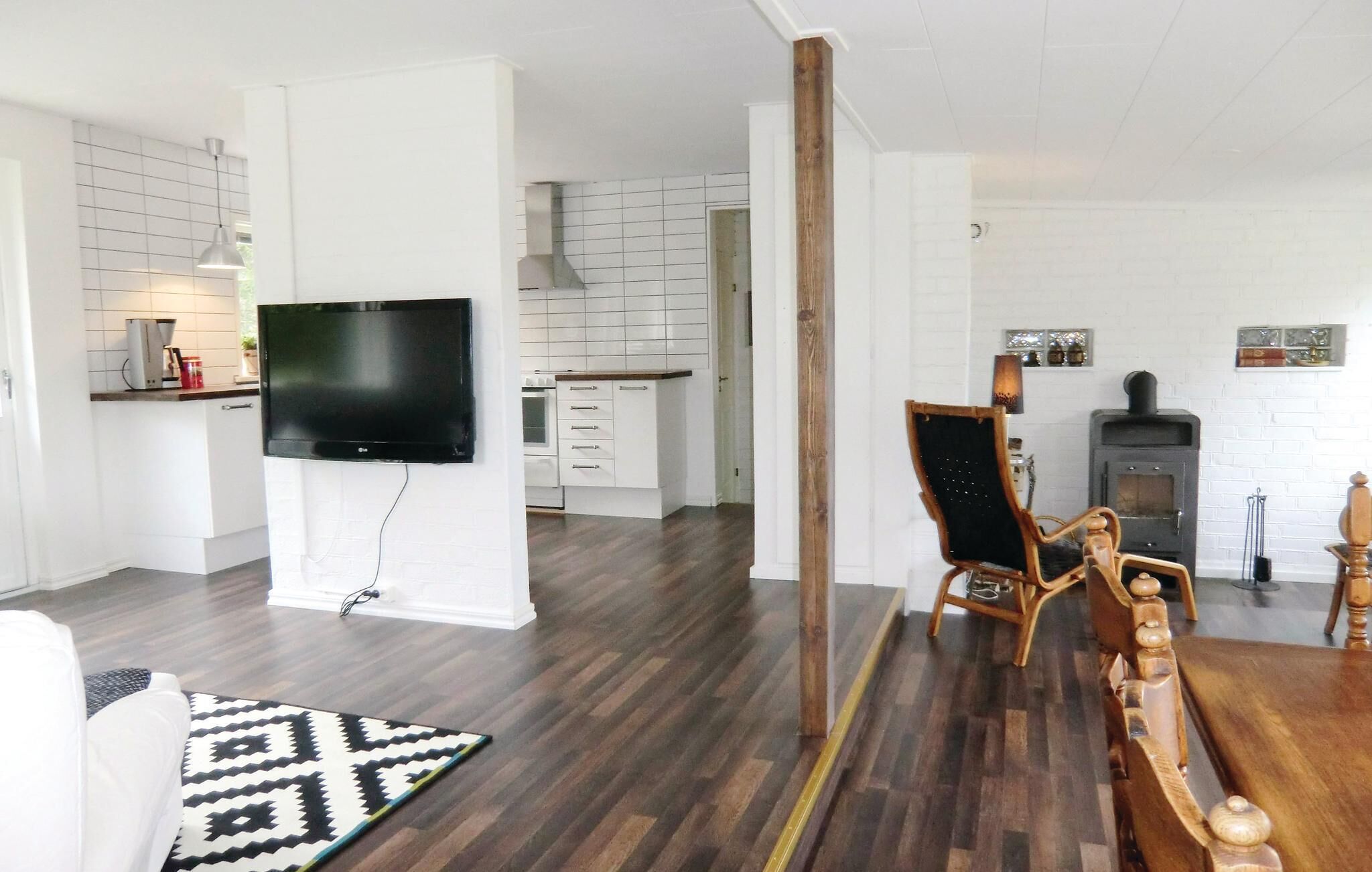 Kamin, Netflix, DVD-Player, Streaming-Dienste