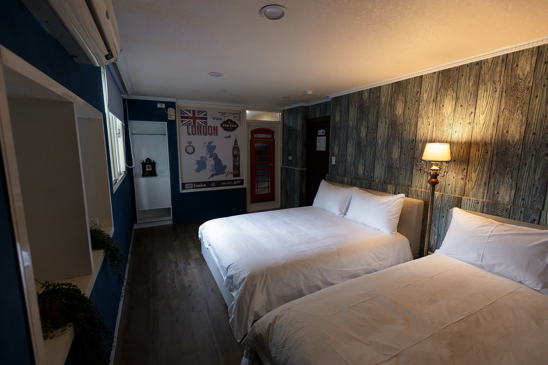 Standaard vierpersoonskamer | Geluiddichte muren, gratis wifi