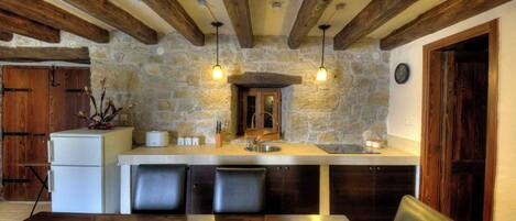 Fridge, stovetop, coffee/tea maker, toaster