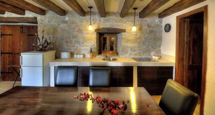 Holiday home in a quiet location and with barbecue