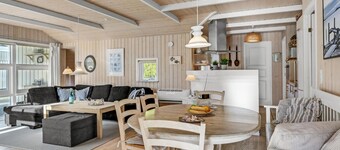 Bella casa a Melby con cucina