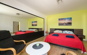 5 bedrooms, travel crib, free WiFi, bed sheets