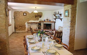 Dining - Amazing home in Camaiore LU (Camaiore LU)