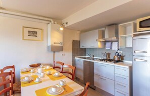 Kühlschrank, Herdplatte, Geschirrspüler