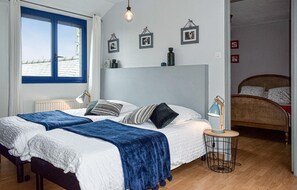 3 bedrooms, travel cot, free WiFi