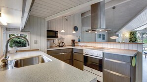 Unclassified image, 5 of 23, button - Cozy home in Henne with sauna (Henne)