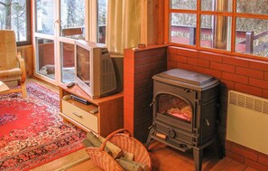 Interior - Nice home in Mragowo with kitchen (Mragowo)