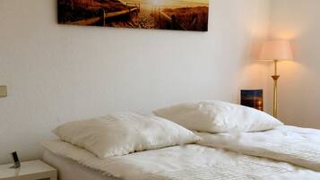 2 間睡房、可攜式嬰兒床、Wi-Fi