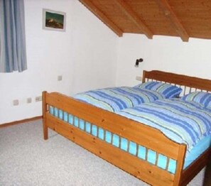 Unclassified image, 2 of 7, button