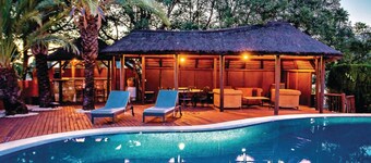 6 bedroom beautiful home in Elviria