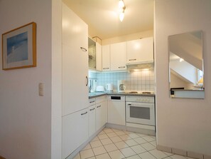 Refrigerador, horno y lavavajillas 