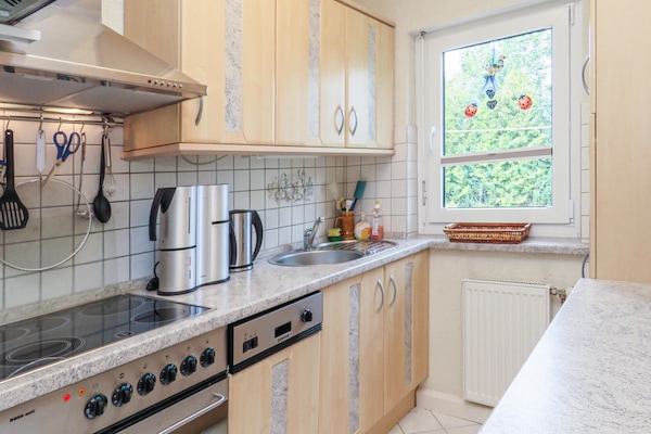 Réfrigérateur, plaque de cuisson, lave-vaisselle, cafetiÚre/bouilloire