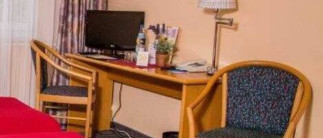 1 chambre, bureau, Wi-Fi, draps fournis