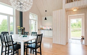 Dining - Awesome home in Holmsjö with WiFi (Holmsjö)