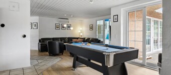 Awesome home in Ulfborg with kitchen