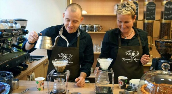 Imagen sin descripción, 1 de 7, botón