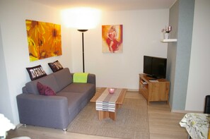 Unclassified image, 5 of 12, button