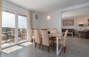 Dining - Awesome home in Kanica (Kanica)