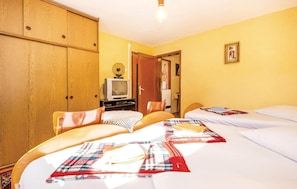 1 chambre, literie fournie