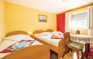 1 chambre, literie fournie
