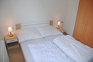 1 bedroom, WiFi, bed sheets