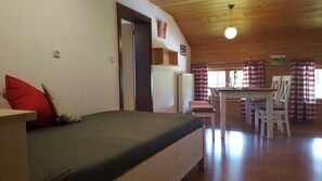 2 chambres, lit parapluie, Wi-Fi, draps fournis