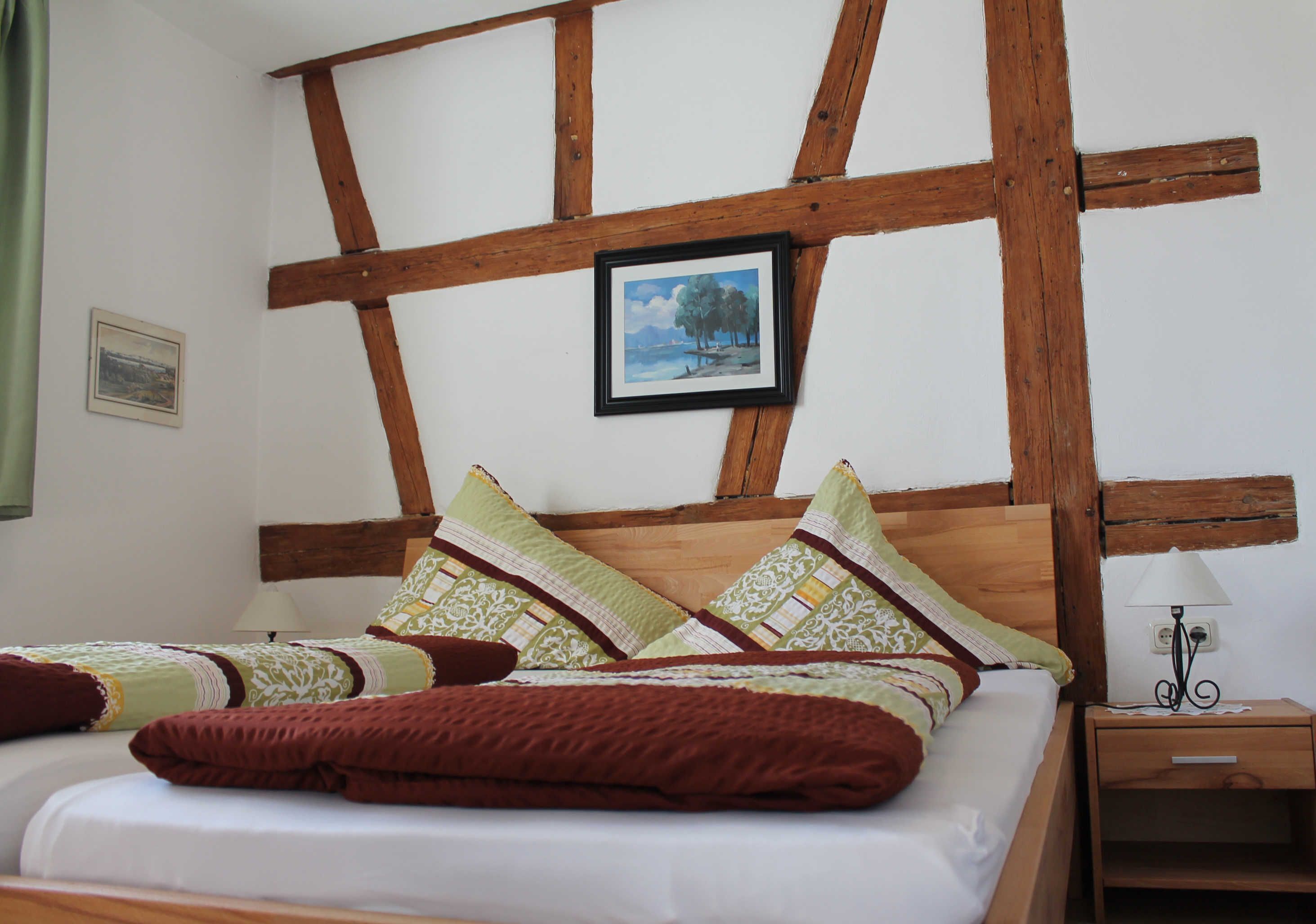 1 bedroom, desk, travel cot, WiFi