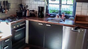 KylskÄp, mikrovÄgsugn, ugn och diskmaskin