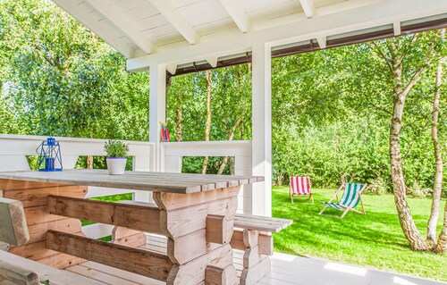 Beautiful home in Ustka with kitchen