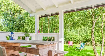 Beautiful home in Ustka with kitchen