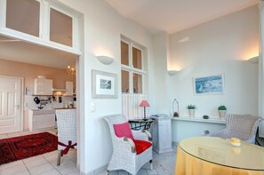 Interior - FEWO sea view 01 - Ahlbeck, apartment sea view 01 house sea view (Heringsdorf)