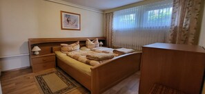 Unclassified image, 5 of 21, button