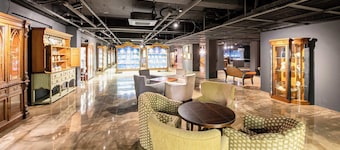 Adonis Hotel