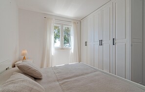 2 Schlafzimmer, Zimmersafe, kostenloses WLAN, Bettwäsche
