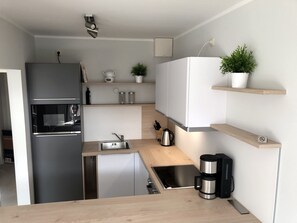 Frigorifero, forno, lavastoviglie, macchina per tè/caffè