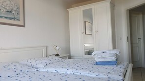 1 Schlafzimmer, Reisekinderbett, WLAN, Bettwäsche