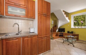 Kühlschrank, Herdplatte, Geschirrspüler