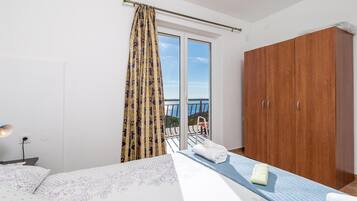 4 slaapkamers, reisbedje, gratis wifi, beddengoed