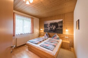 2 chambres, coffre-fort, lit de bébé portatif, Wi-Fi