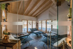 Unclassified image, 3 of 65, button