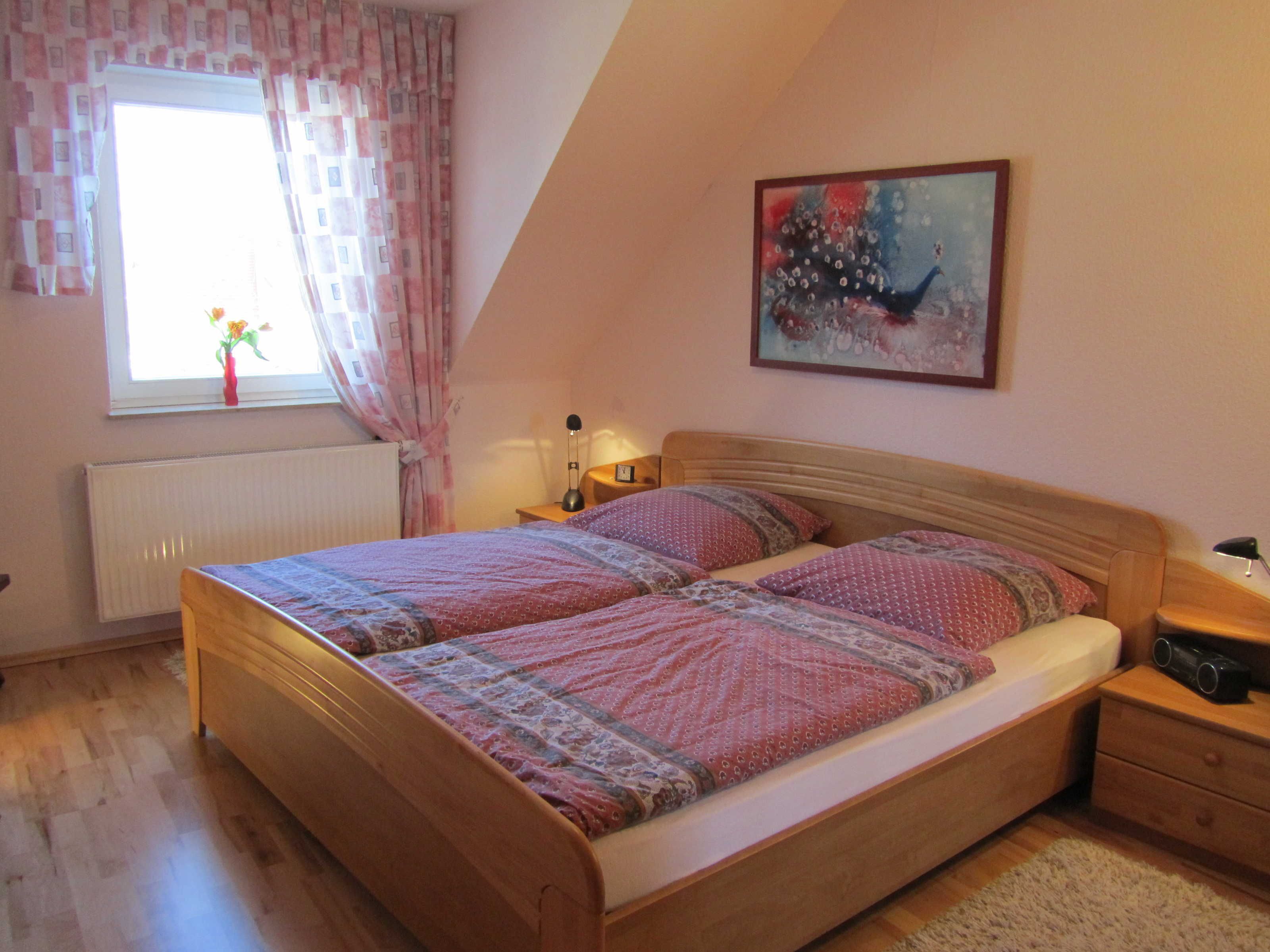 2 slaapkamers, reisbedje, wifi