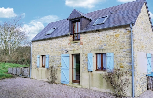 2 bedroom awesome home in Brucheville