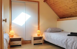 2 chambres, lit parapluie, Wi-Fi gratuit, draps fournis