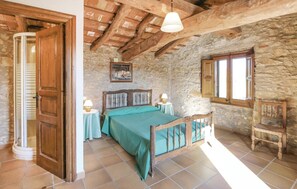 5 bedrooms, free WiFi